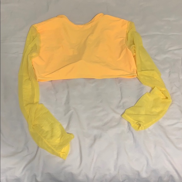 Yellow crop too - Picture 2 of 4